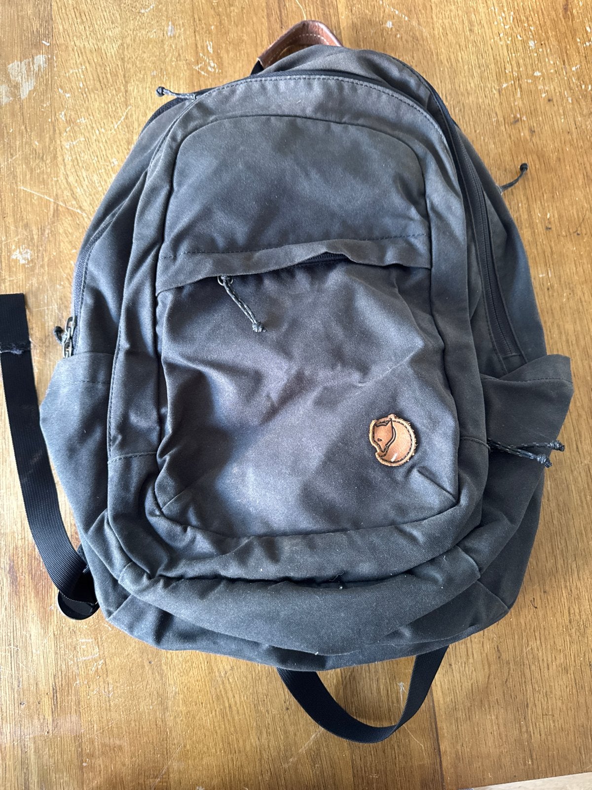 Fjallraven Raven 28L rugzak met laptopvak (past 17 inch), Gebruikt, 25 tot 40 cm, Ophalen, Overige merken
