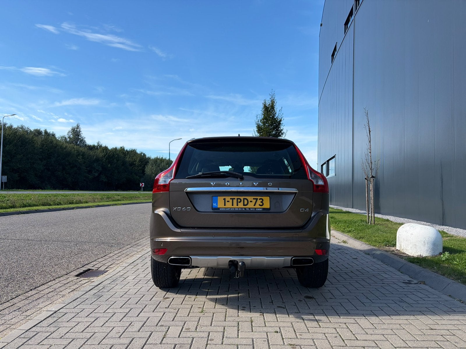 Volvo XC60 2.0 D4 2014 Bruin, Auto's, Voorwielaandrijving, Stof, Euro 6, 4 cilinders