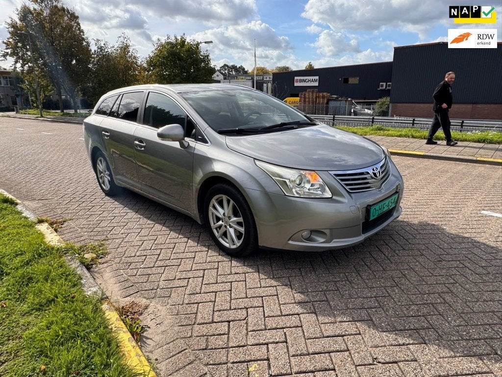 Toyota Avensis Wagon 1.8 VVTi Business, Auto's, Euro 5, 15 km/l, Zwart, 4 cilinders