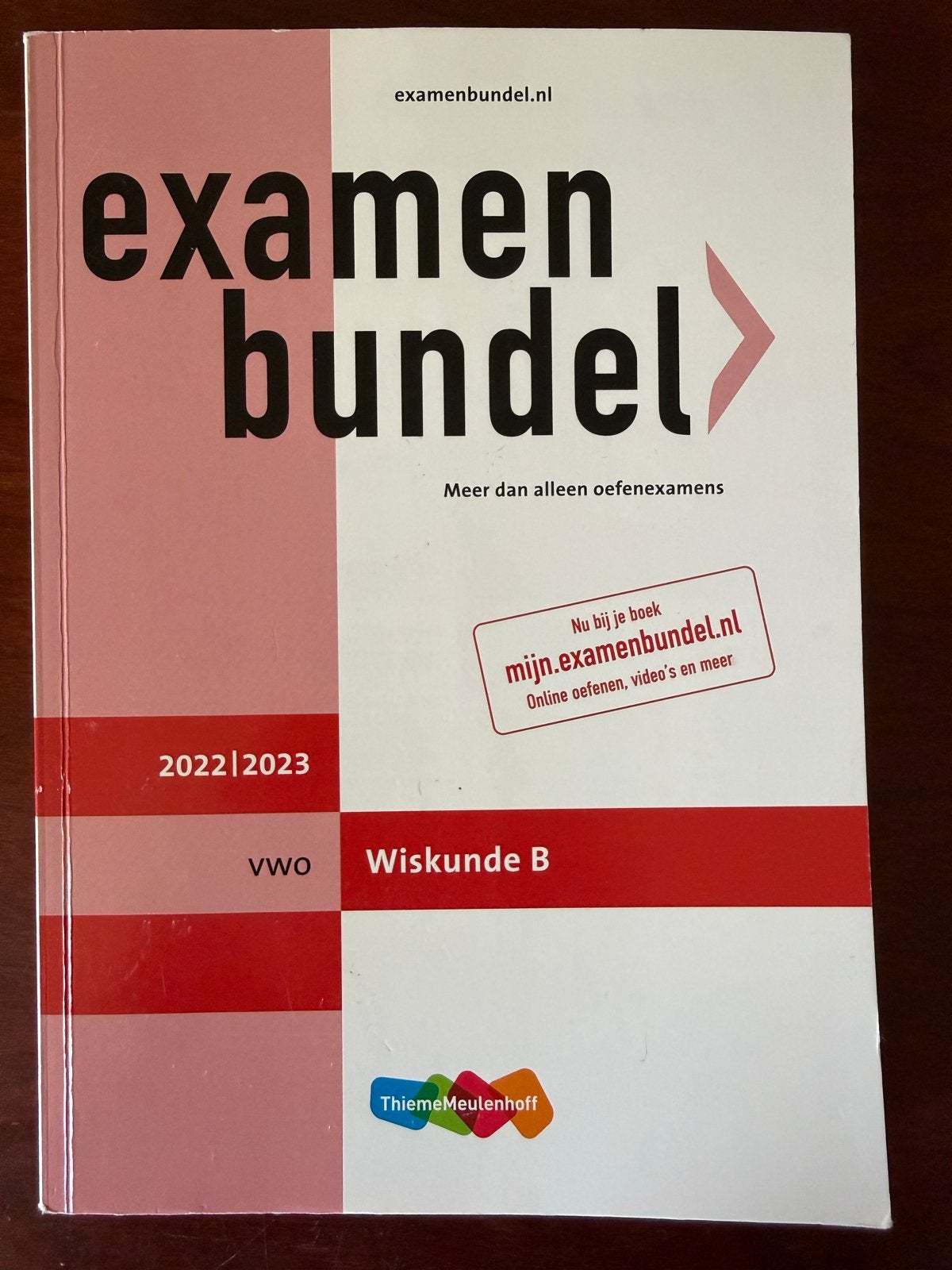 Examenbundel VWO Wiskunde B 2022/2023, Ophalen of Verzenden, Zo goed als nieuw, VWO, Wiskunde B