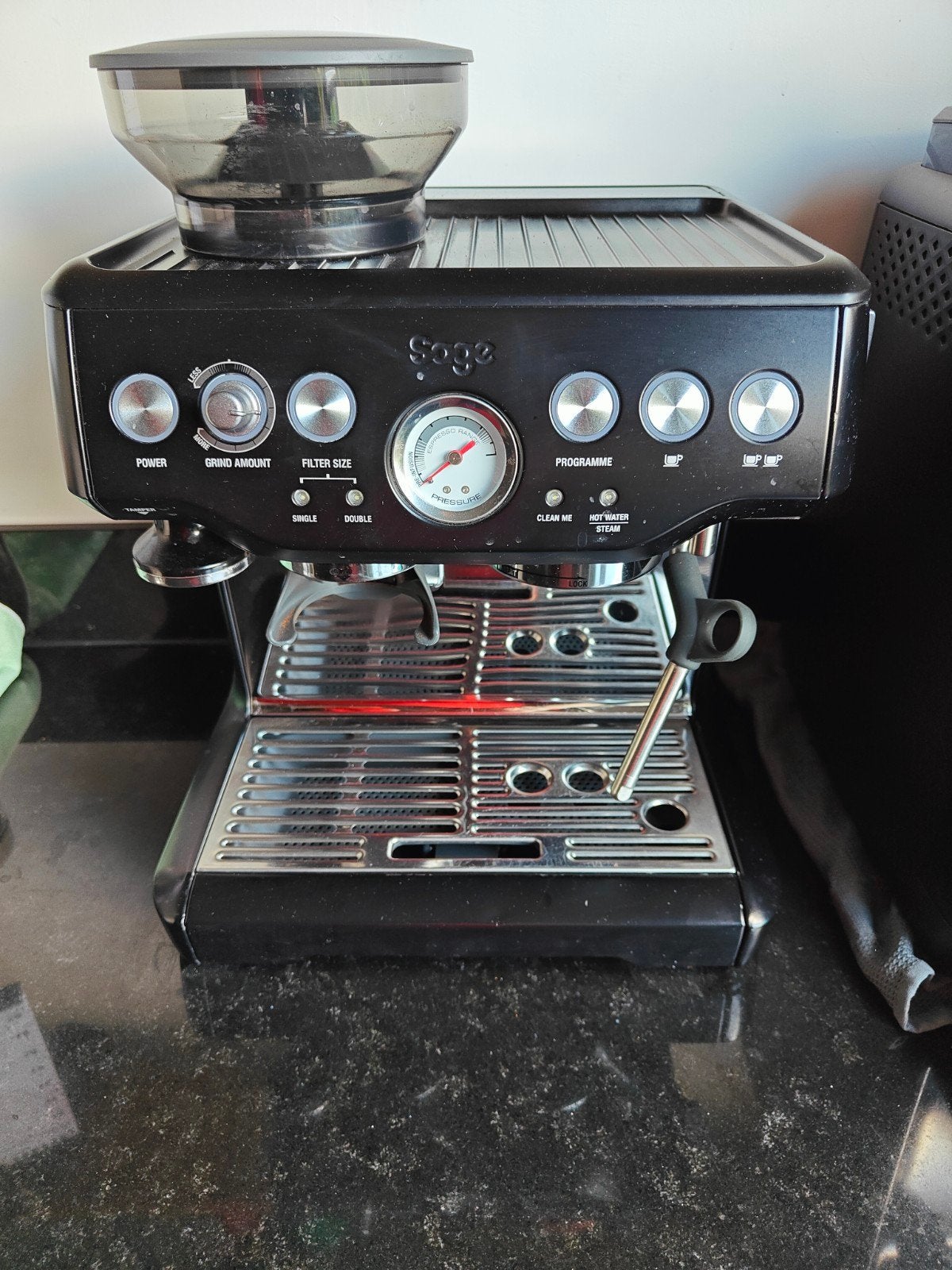 Sage Barista Express, Gebruikt, Espresso apparaat, 2 tot 4 kopjes, Afneembaar waterreservoir