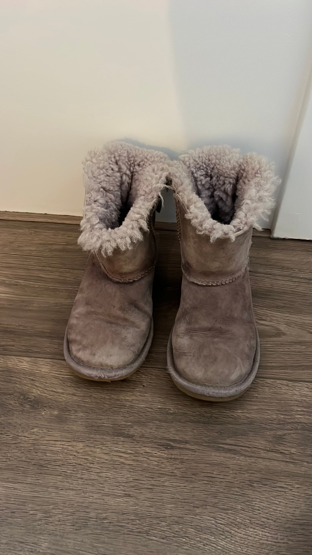UGG paars 32,5, Gebruikt, Meisje, Ophalen of Verzenden, Laarzen