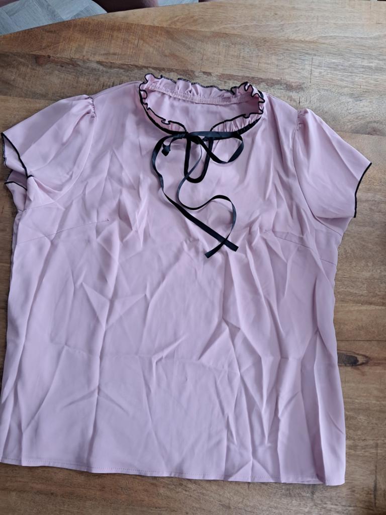 Nieuwe Roze Top met Strikdetail - Maat XL, Kleding | Dames, Blouses en Tunieken, Ophalen of Verzenden, Nieuw, Maat 46/48 (XL) of groter