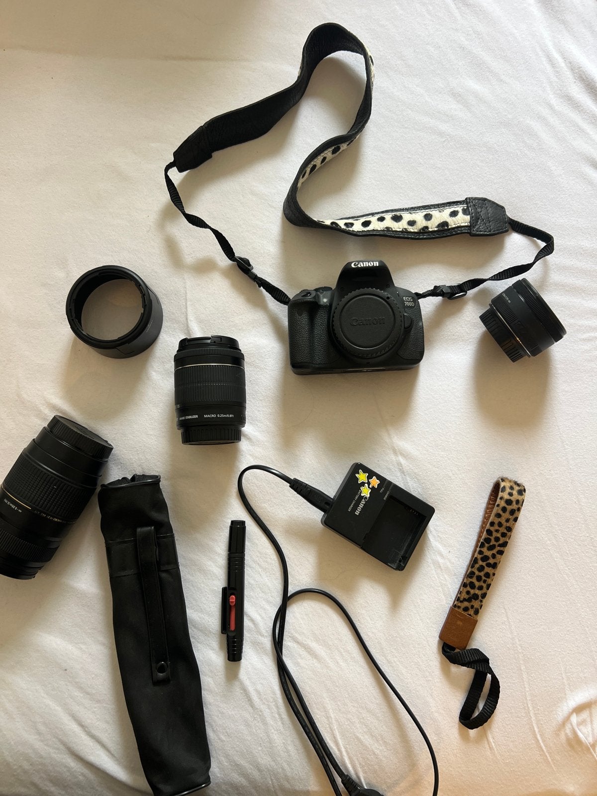 Canon EOS 700D + 3 lenzen | Complete set |18-55 /50mm/70-300, Ophalen, Gebruikt, Spiegelreflex, Canon