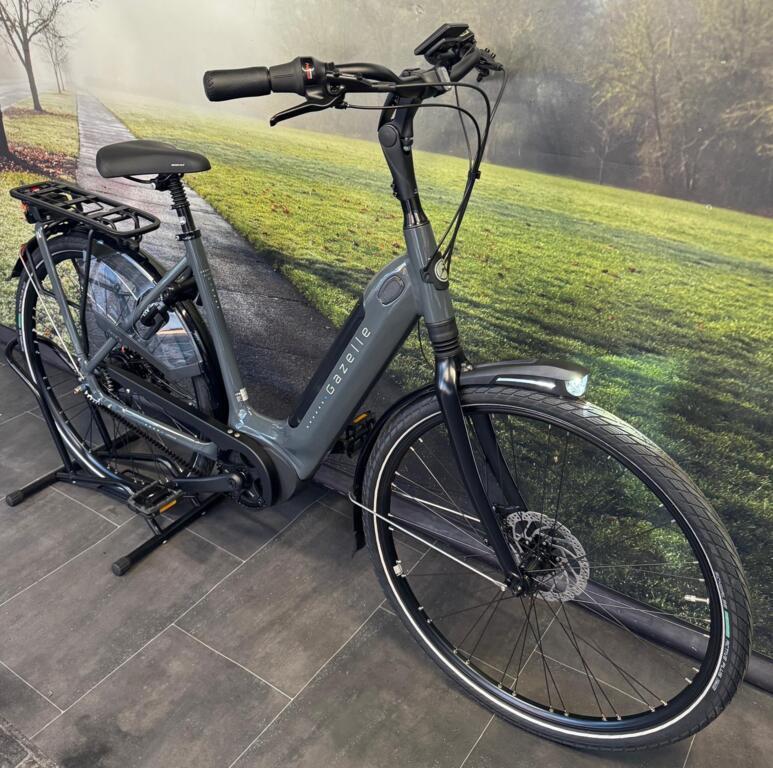 Gazelle Grenoble C5 Electrische fiets - NU Scherp Geprijsd, Fietsen en Brommers, Koninklijke Gazelle N.V., Wilhelminaweg 8 6951 BP Dieren Nederland