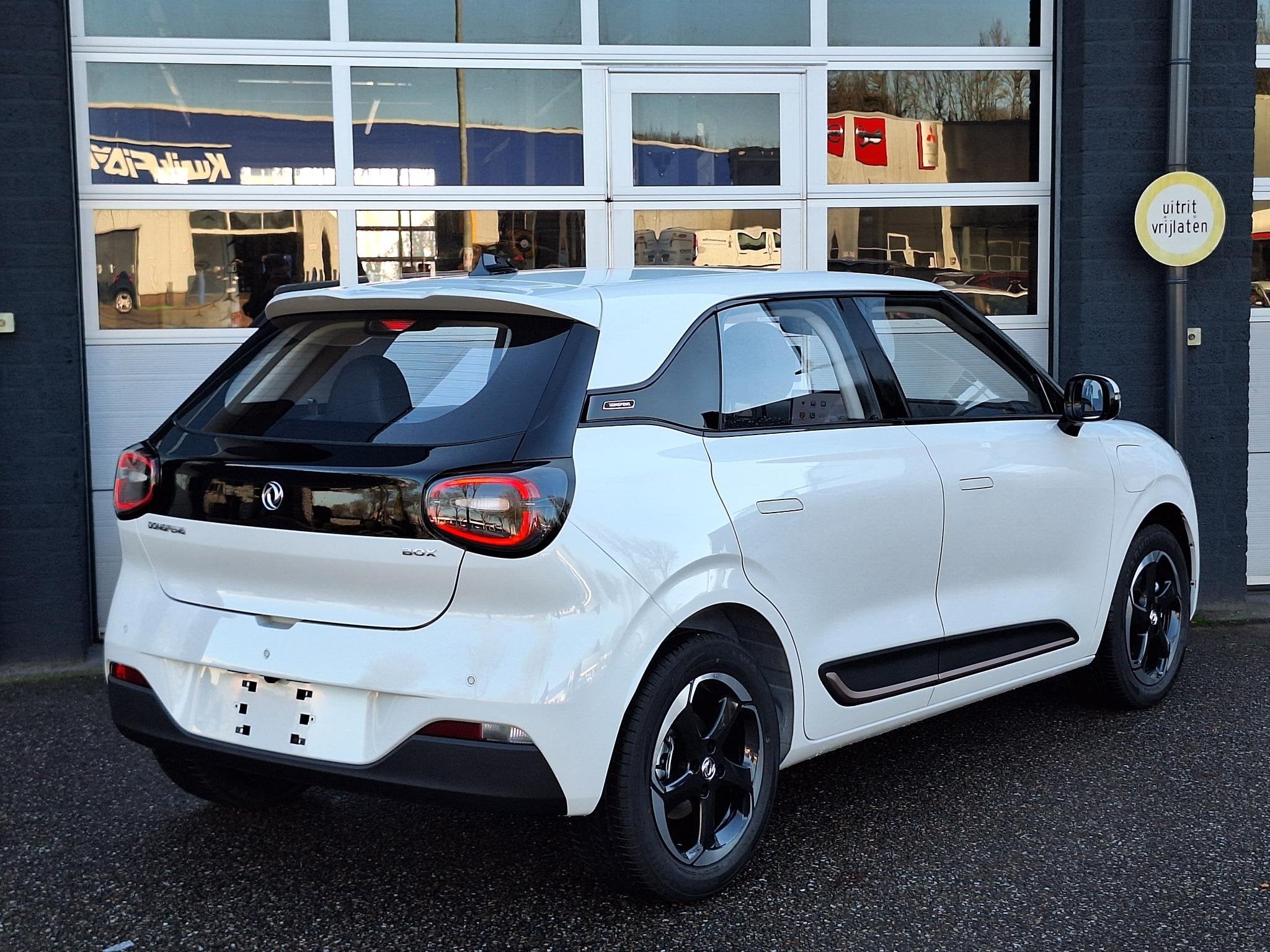 Dongfeng BOX Premium Edition 42 kWh | 360 camera | Adaptie, Auto's, Dongfeng, 12 maanden, Stof, 310 km, 95 pk
