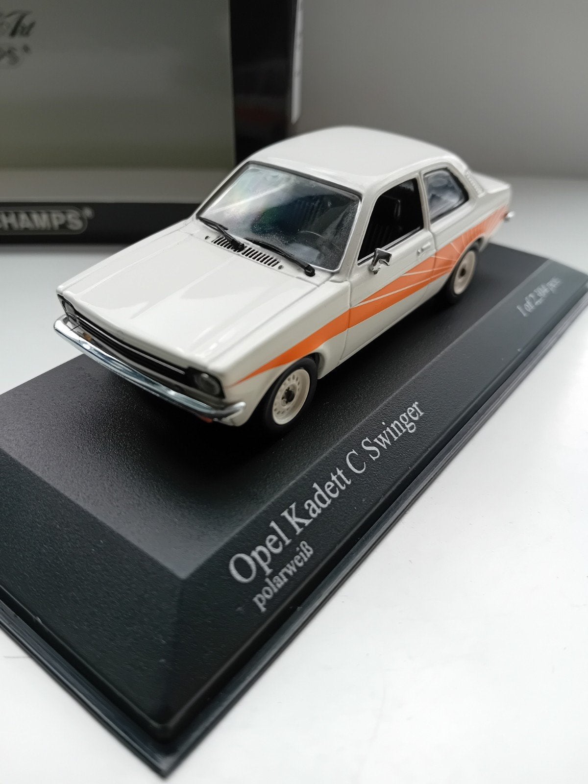Minichamps Opel kadett C1 Swinger., Hobby en Vrije tijd, Modelauto's | 1:43, Ophalen of Verzenden, Zo goed als nieuw, Auto, MiniChamps