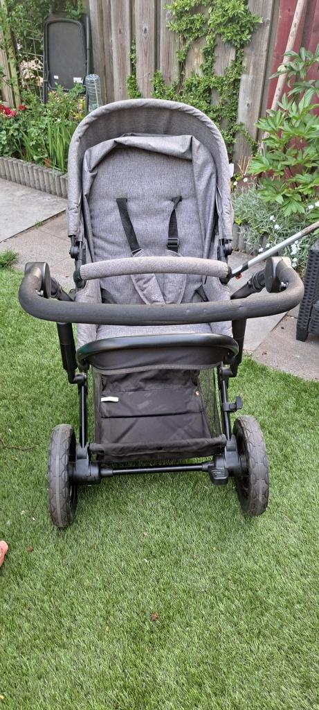 kinderwagen, Kinderen en Baby's, Kinderwagens en Combinaties, Met autostoeltje, Zo goed als nieuw, Ophalen, Kinderwagen