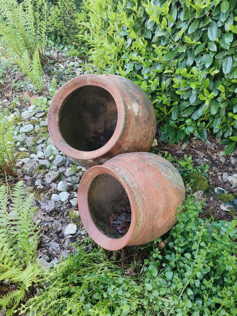 2 Oude Vintage Decoratieve Tuinpotten, Gebruikt, Rond, Minder dan 40 cm, Tuin