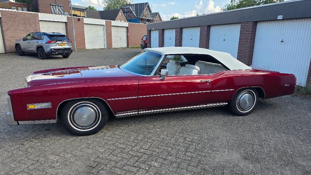 Cadillac Eldorado 8.2 Convertible  1975, 2436 kg, 8 cilinders, Cabriolet, 233 pk