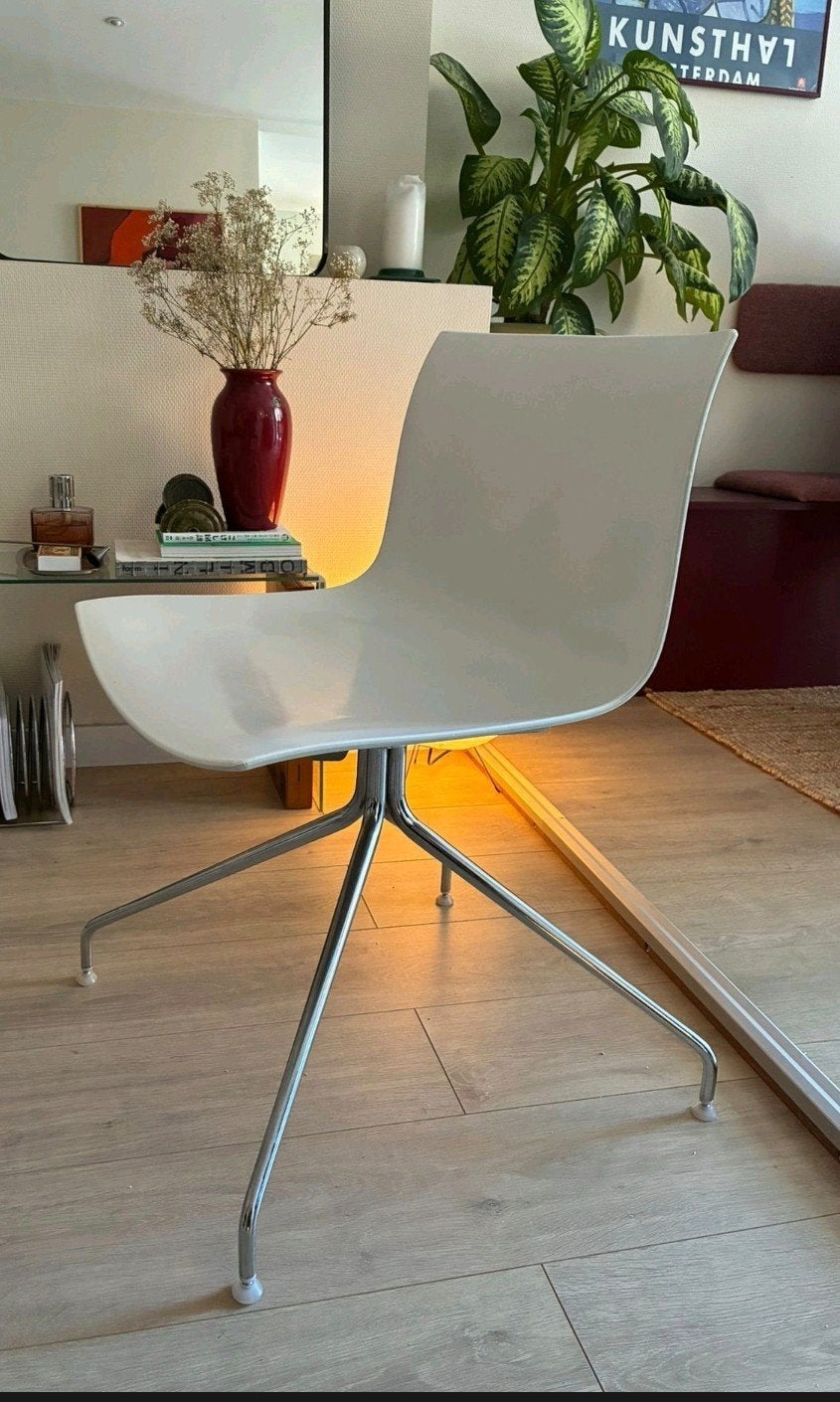 2x Arper Catifa 46 stoel wit, Huis en Inrichting, Stoelen, Ophalen, Gebruikt, Wit, Twee