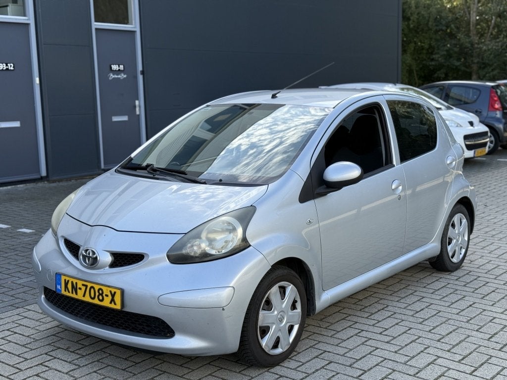 Toyota Aygo 1.0 BENZINE LPG 5DRS | AIRCO | ELEK RAMEN | CV |, Stof, 4 stoelen, 68 pk, Bedrijf