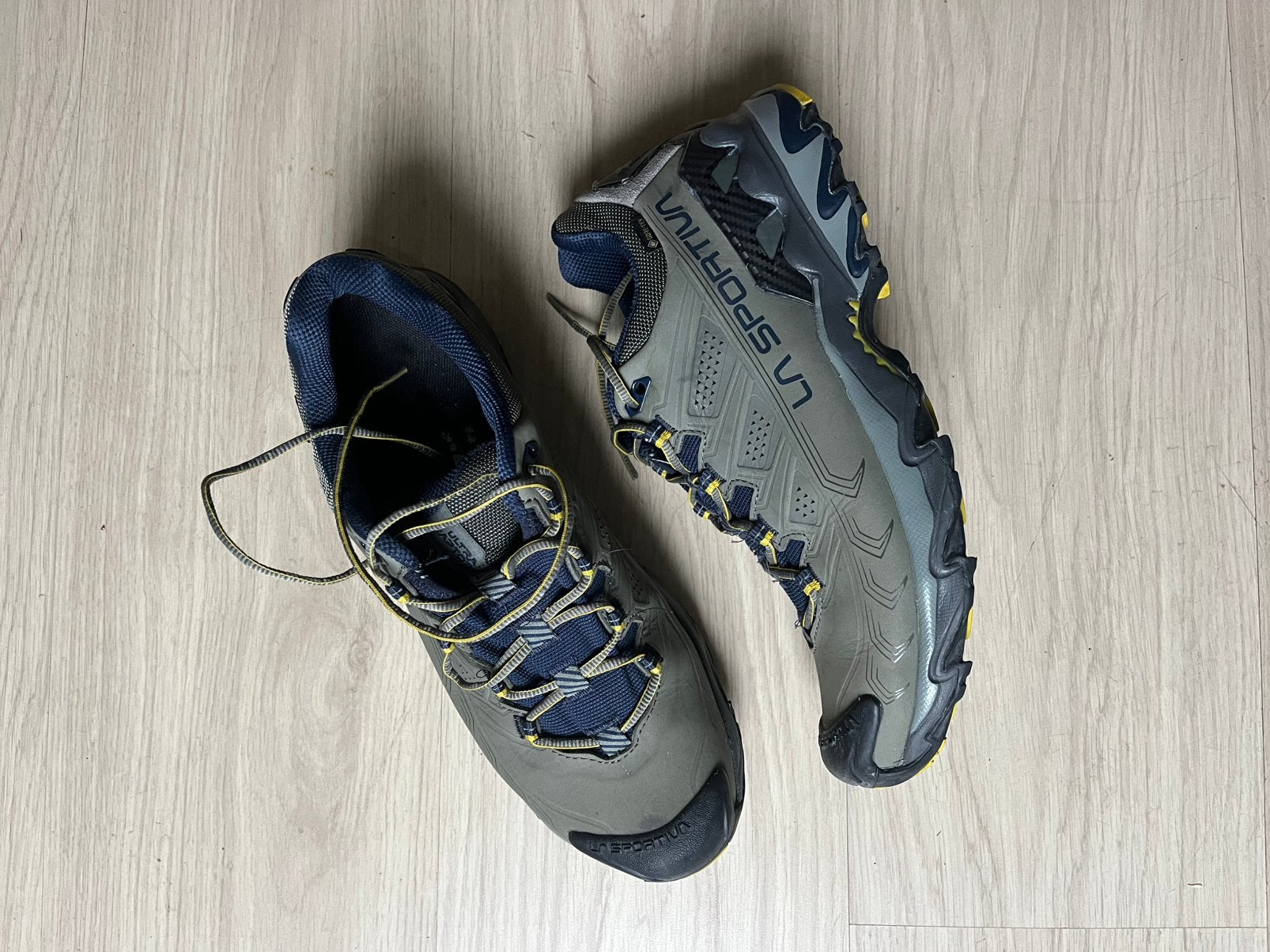 La Sportiva Raptor Ultra Leather GTX - Maat 44.5 - Nieuwstaa, Sport en Fitness, Bergsport en Wandelen, Ophalen of Verzenden, Zo goed als nieuw
