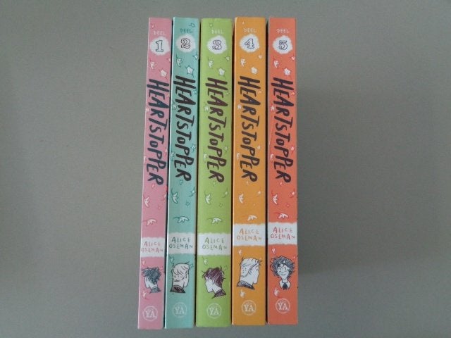 Heartstopper - Alice Oseman / Beeldverhalen deel 1 t/m 5, Alice Oseman, Complete serie of reeks, Ophalen of Verzenden, Zo goed als nieuw