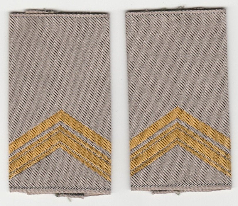 set rangen epauletten Sergeant 1e klasse (Desert), Verzenden, Landmacht, Nederland, Embleem of Badge