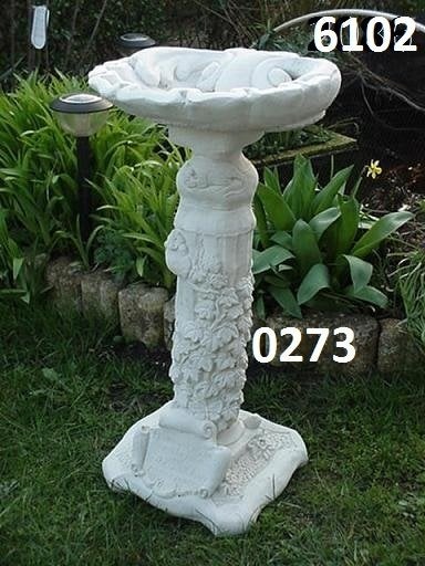 Zuil met waterbak schelp.  nr 6102 & 0273. vogelzwembad., Ophalen, Nieuw