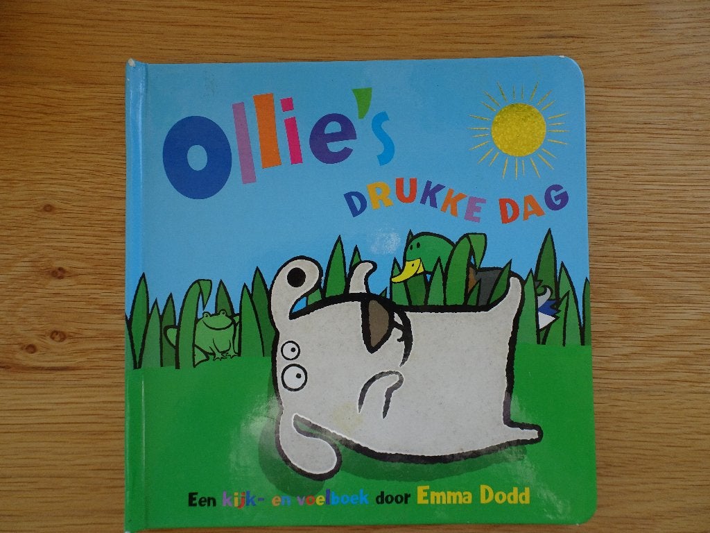 Ollie's Drukke Dag - Een kik- en voelboek, Gelezen, Emma Dodd, Ophalen of Verzenden, 0 tot 6 maanden