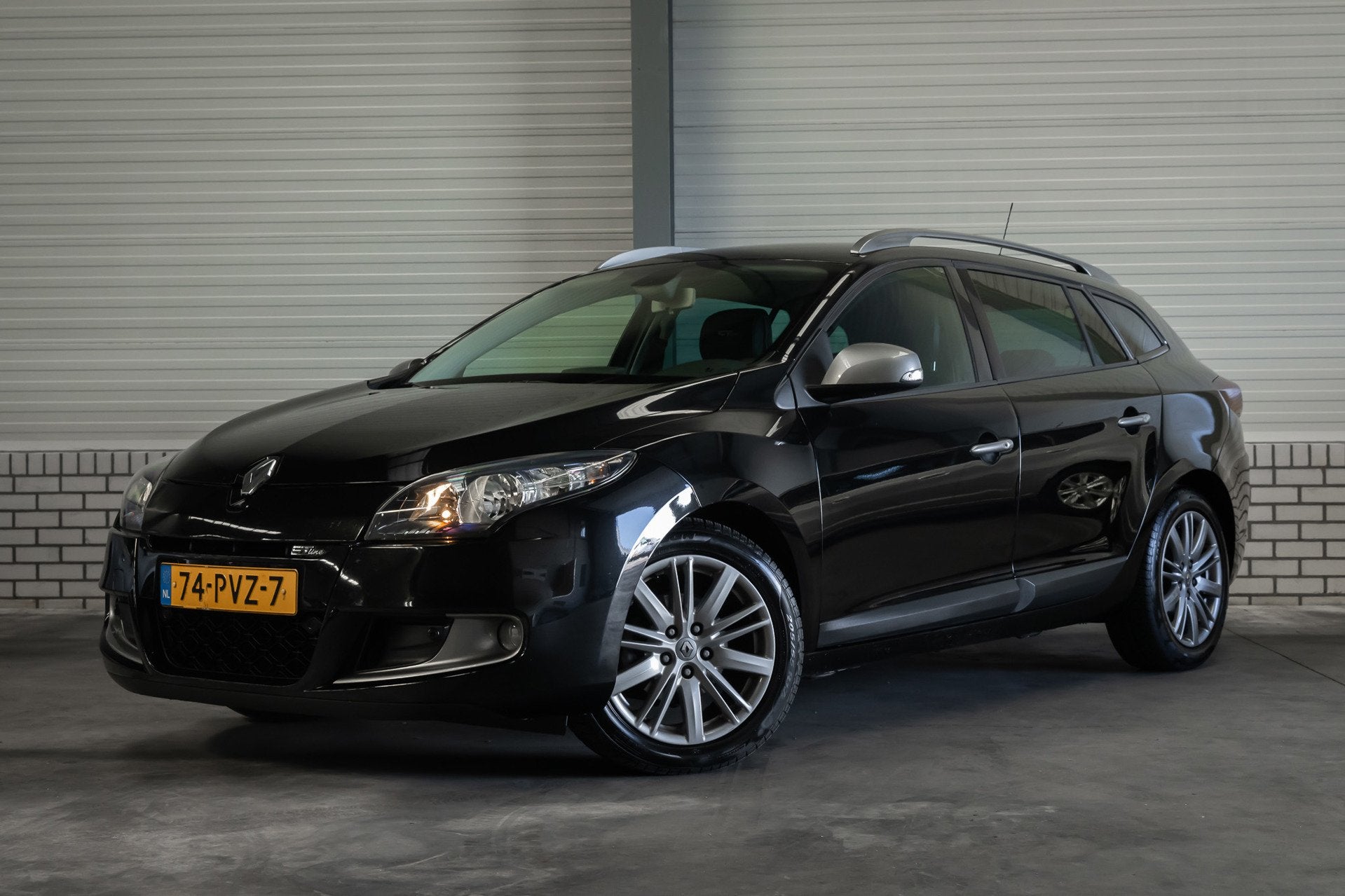 Renault Mégane Estate 2.0 GT-Line Automaat / Zwart / Navi /, Auto's, Renault, Euro 5, Gebruikt, 4 cilinders, Zwart