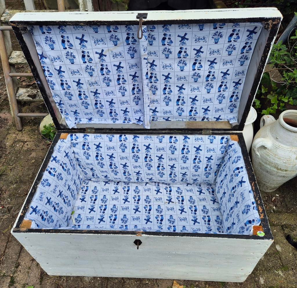 Houten kist met Delfts blauw motief binnenkant, Ophalen of Verzenden, 100 tot 150 cm, Minder dan 50 cm, Minder dan 50 cm