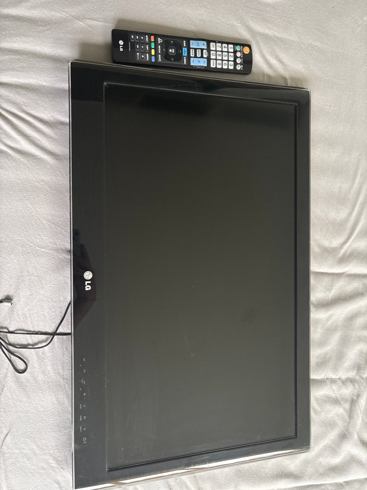 LG TV 26LV5500 met afstandsbediening en ophangbeugel, Ophalen, LG, 60 tot 80 cm, Gebruikt