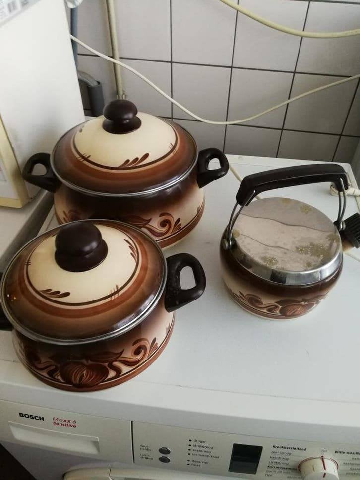 Retro vintage pannen en fluitketel, Ophalen, Gebruikt, Overige materialen, Pannenset