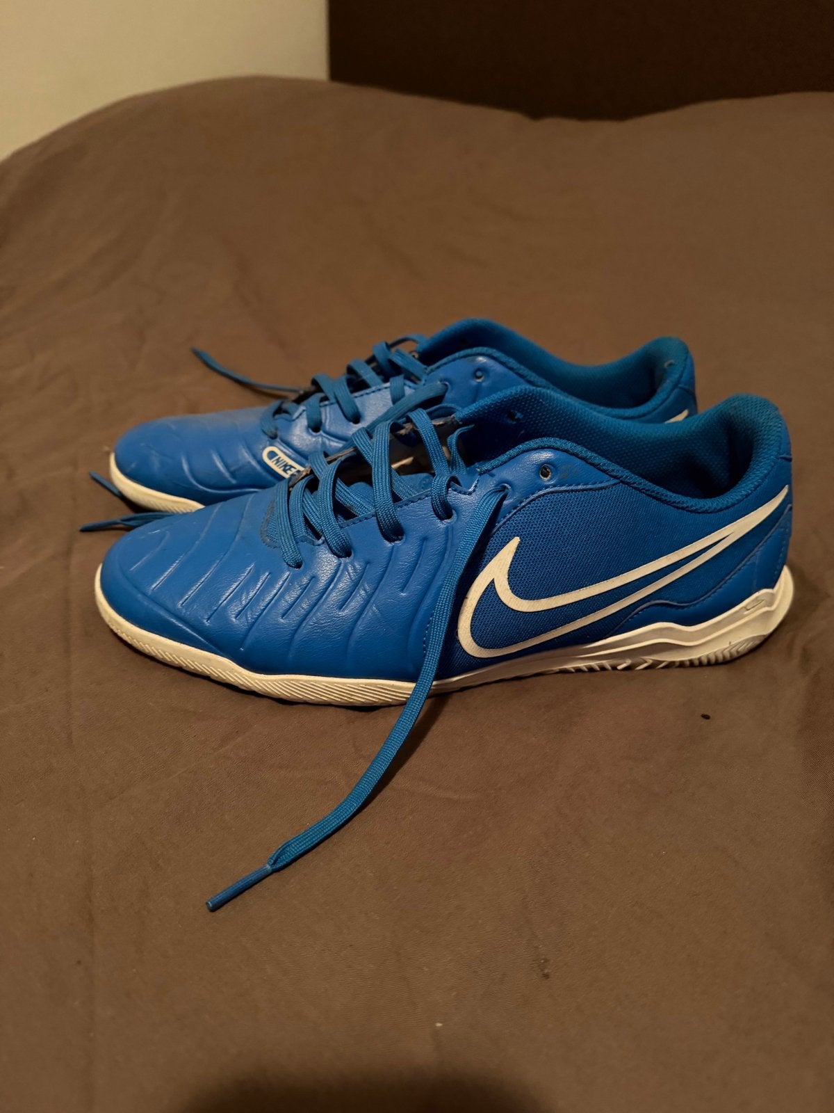 Nike Zaalschoenen Maat 43 - Nette Staat, Kleding | Heren, Ophalen of Verzenden, Gedragen, Blauw, Sportschoenen