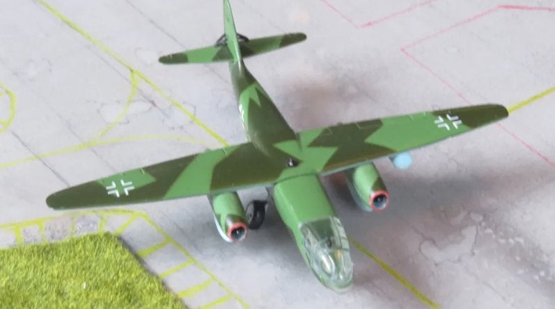 Arado Ar 234 Blitz, schaal 1:144 - vliegtuig model, Overige merken, 1:144 tot 1:200, Ophalen of Verzenden, Zo goed als nieuw