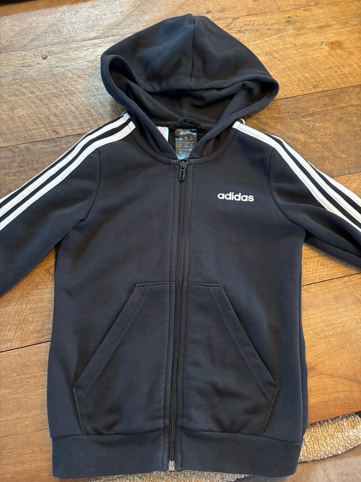 Adidas vest maat 140 (9-10 jaar) - Zo goed als nieuw, Kinderen en Baby's, Kinderkleding | Maat 140, Ophalen of Verzenden, Zo goed als nieuw