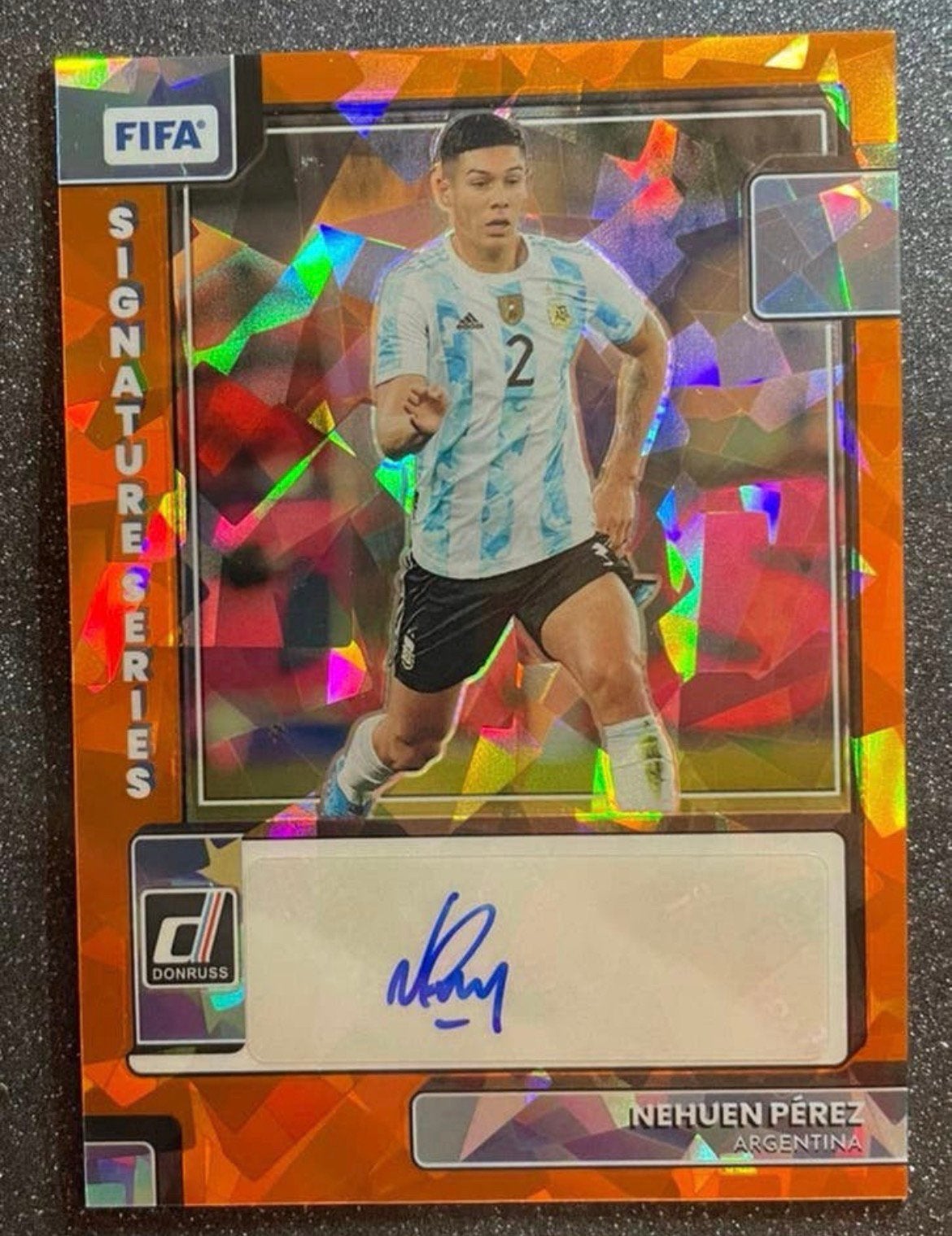 Panini Donruss 22/23 ORANGE PRIZM  AUTOGRAPH PÉREZ ARGENTINA, Verzenden, Zo goed als nieuw, Plaatje