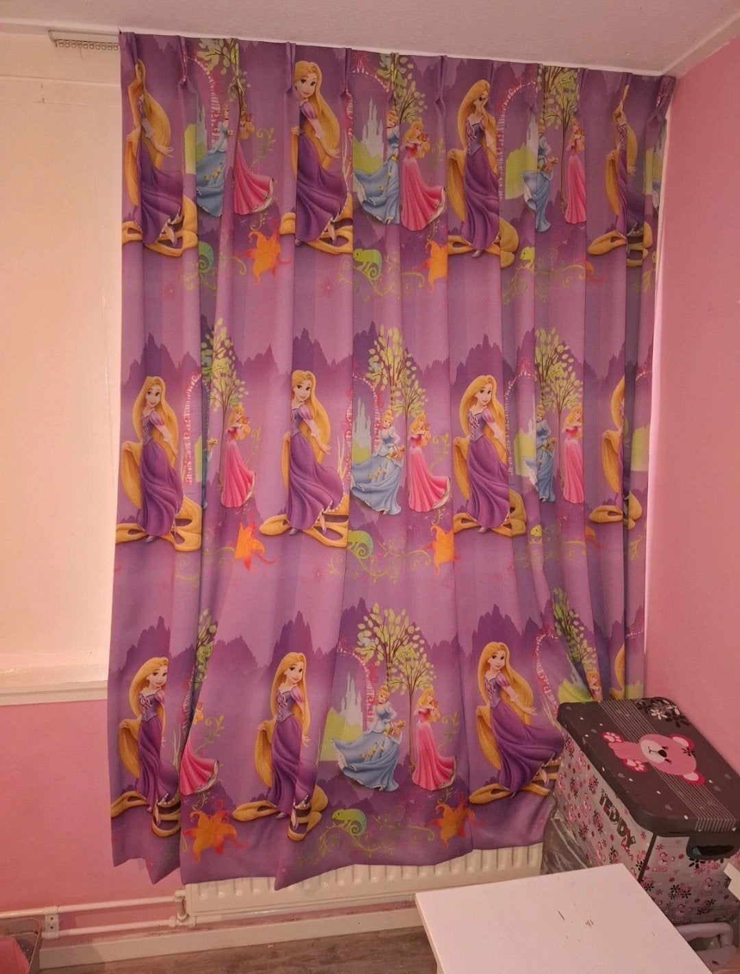 Disney prinsessen gordijnen, Huis en Inrichting, Overige materialen, Gebruikt, Overige merken, Paars