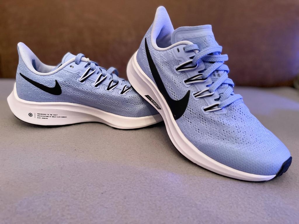 Nike Zoom Pegasus hardloopschoenen - Lichtblauw, Ophalen of Verzenden, Nieuw, Blauw, Sportschoenen