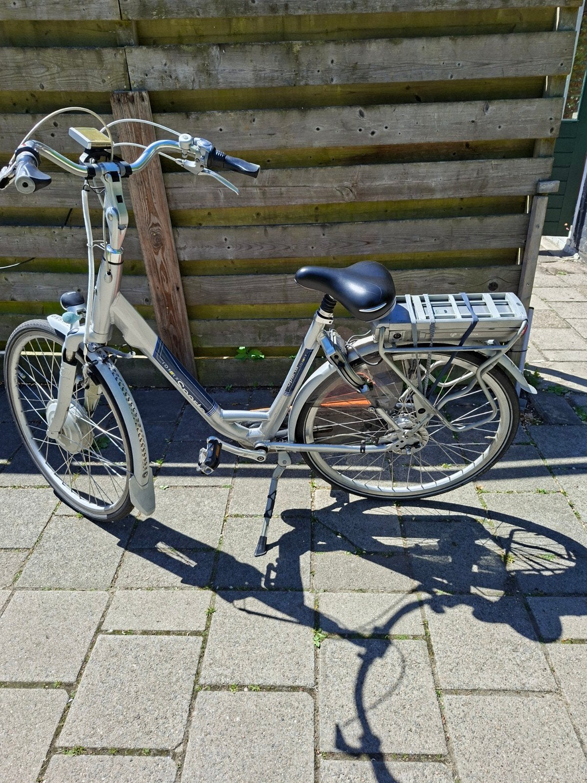 E bike met wat werk, Fietsen en Brommers, Elektrische fietsen, Ophalen of Verzenden