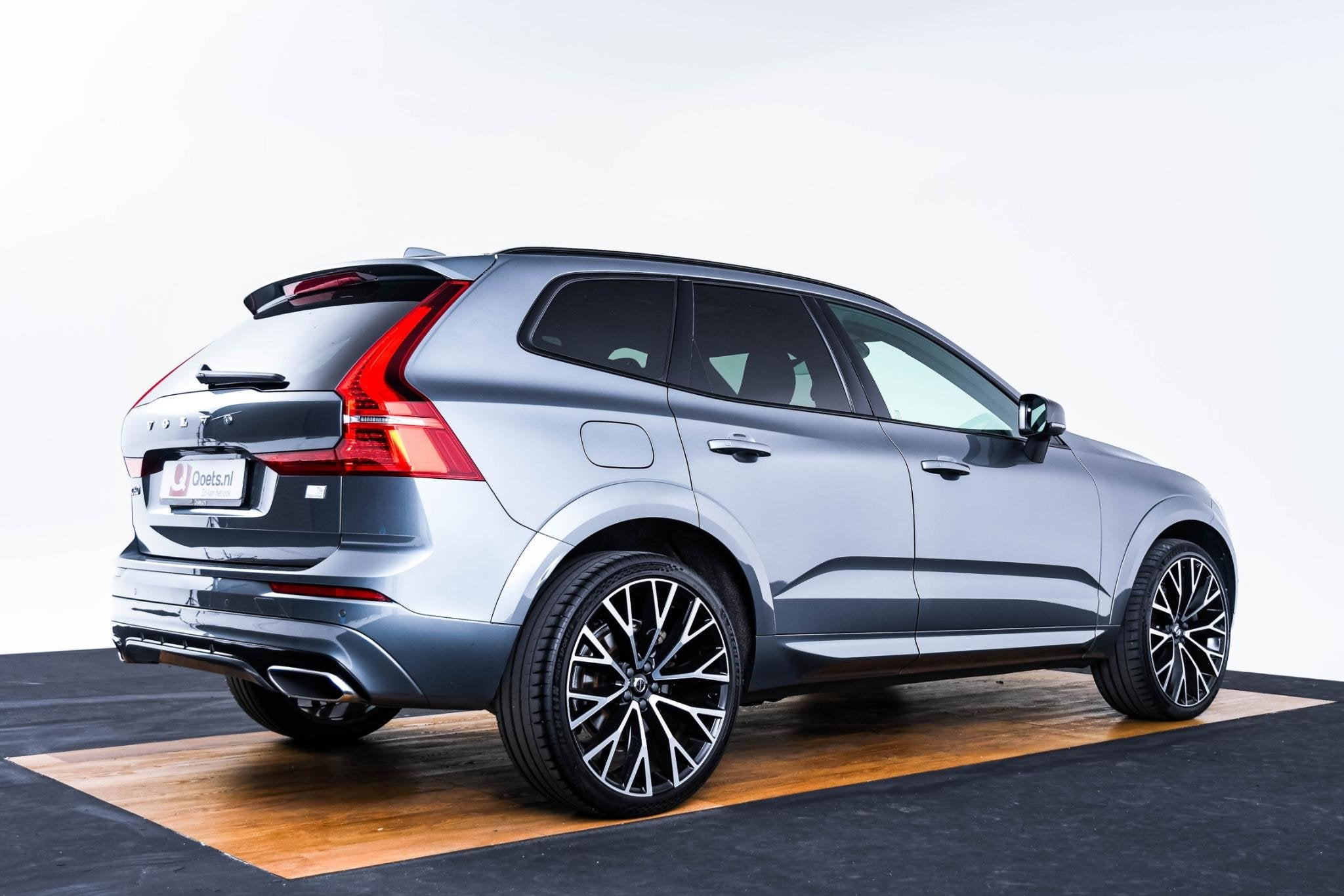 Volvo XC60 2.0 Recharge T6 AWD R-Design Trekhaak - Panoramad, Gebruikt, 138 €/maand, 340 pk, Bedrijf