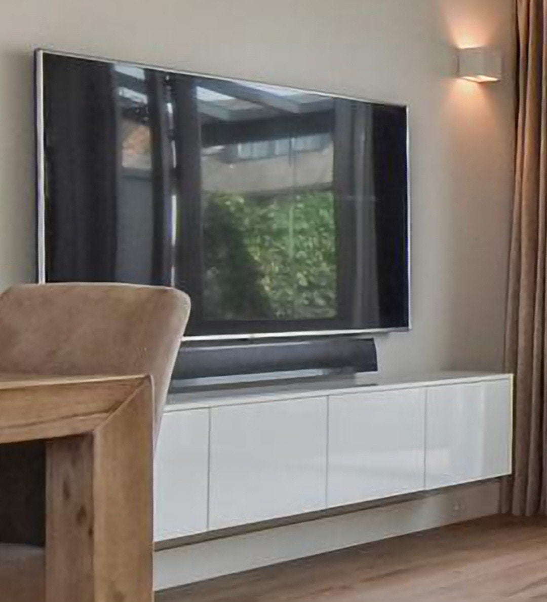Wit TV meubel 186x36x33cm, Ophalen, 150 tot 200 cm, Zo goed als nieuw, Minder dan 100 cm
