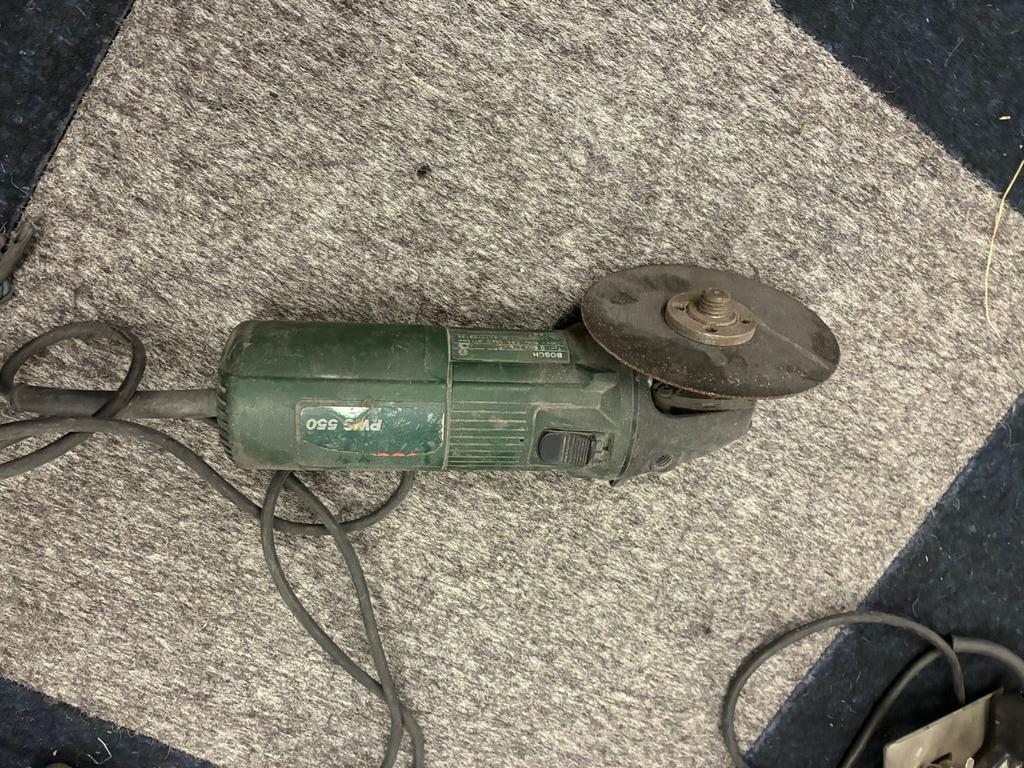 Bosch PWS 550 haakse slijper, Ophalen of Verzenden, Gebruikt, Minder dan 700 watt, Haakse handslijpmachine