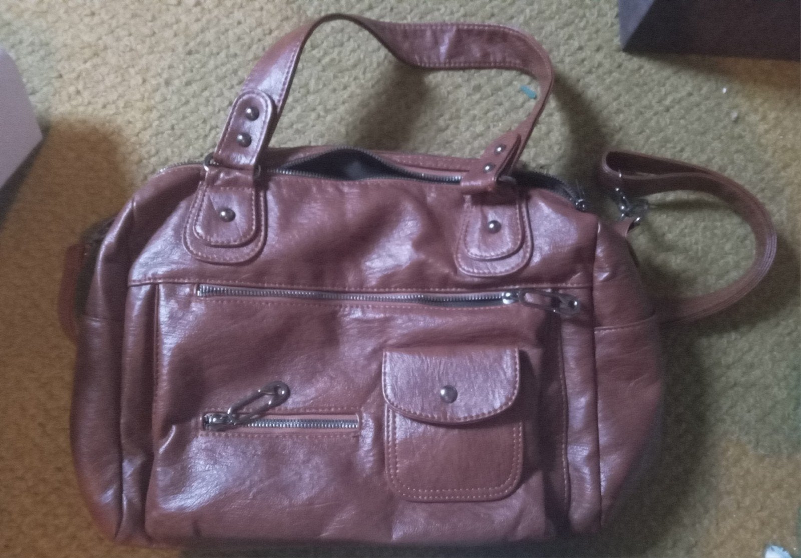 Bruine handtas met ritsen en vakjes, Ophalen, Gebruikt, Bruin, Handtas