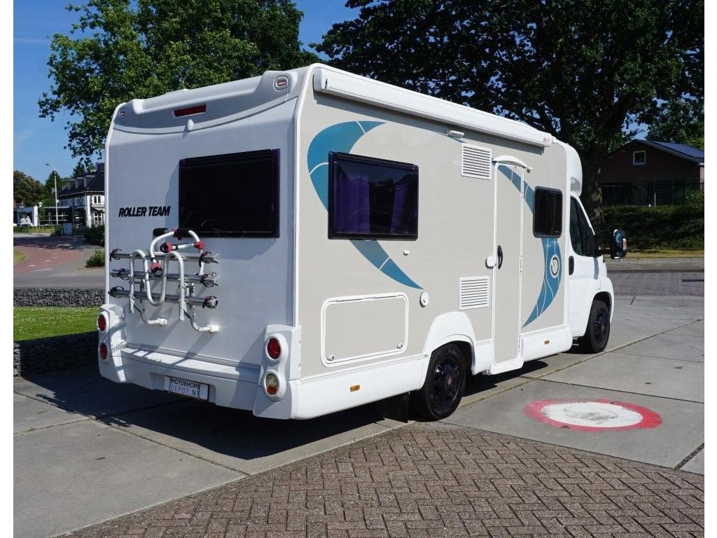 Caravans And Camping Roller