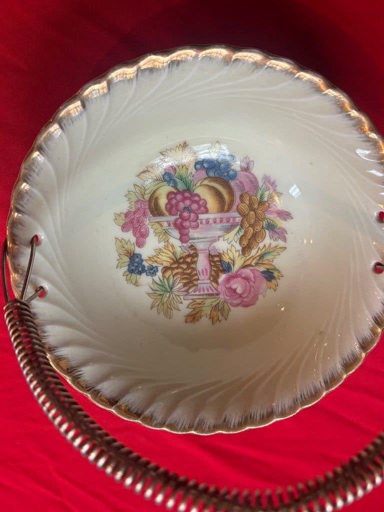 Antiek Porselein – Fruitschaal met Handvat (ca. 1910), Ophalen of Verzenden
