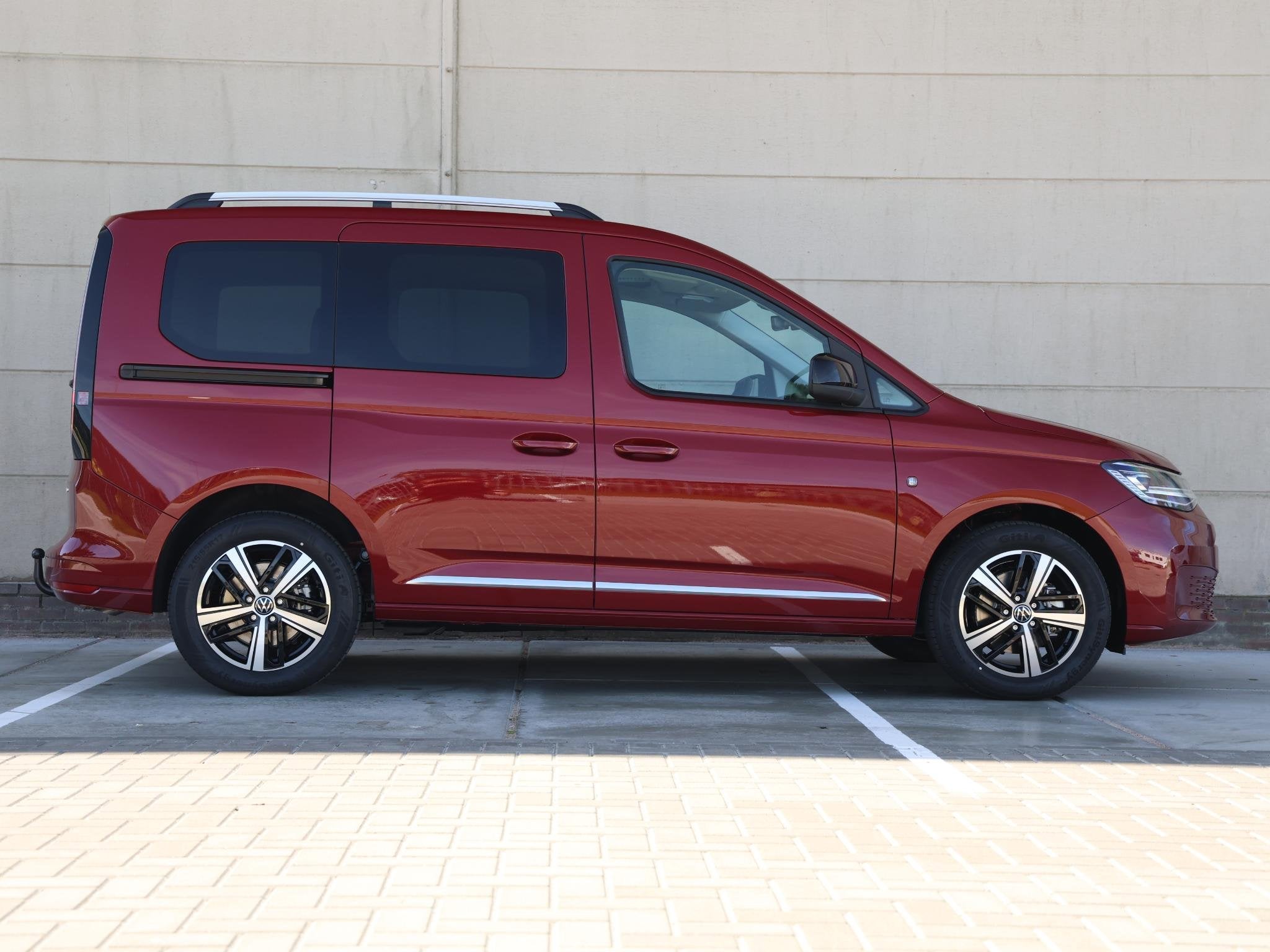 Volkswagen Caddy Kombi Style 1.5 eHybrid 150pk DSG | Navigat, Auto's, 1498 cc, 150 pk, 150 min, 26 kWh