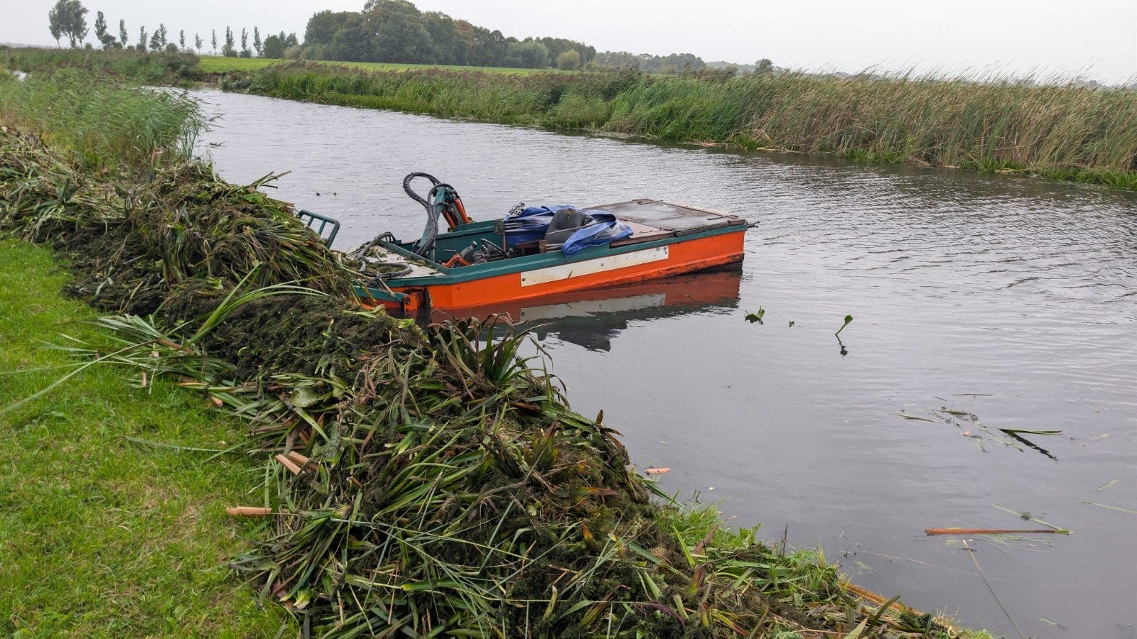 goedwerkende maaiboot, Ophalen of Verzenden, Wiellader of Shovel