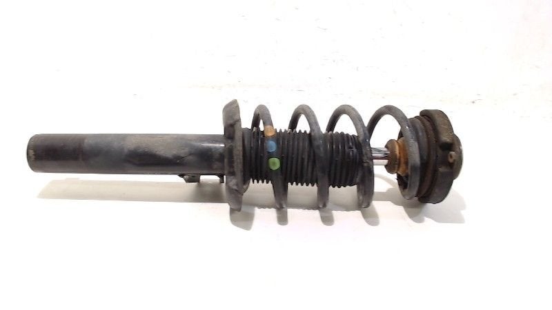 Veerpoot rechts voor Volkswagen Passat, Auto-onderdelen, Onderdelen@venauto.nl, Van der Ven Autorecycling B.V., Gebruikt, Ettenseweg 76, 4706 PB Roosendaal, The Netherlands