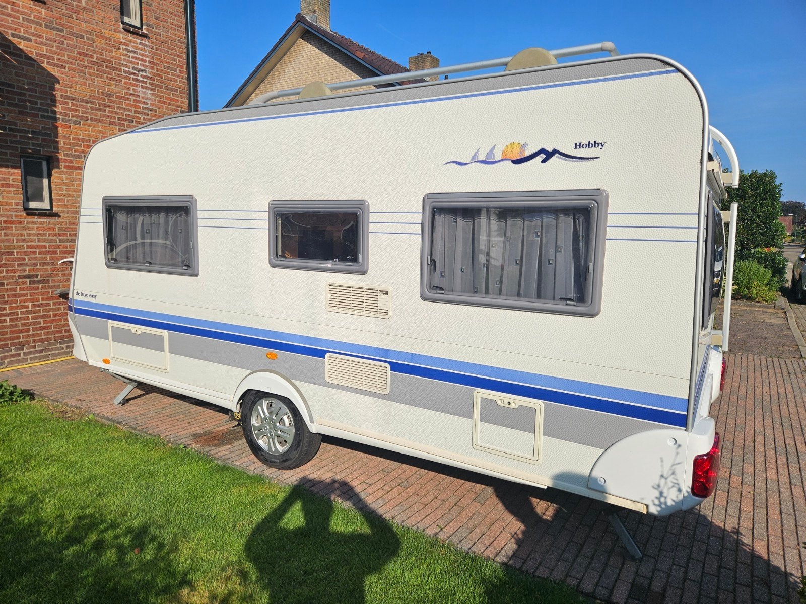 Hobby de Luxe 460 Ufe Mover en airco, Rondzit, Hobby, Particulier, Vast bed