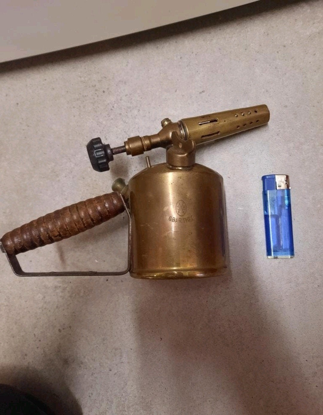 Benzinebrander  benzine brander G BARHTEL
Leuke brander van, Antiek en Kunst, Antiek | Gereedschap en Instrumenten, Ophalen of Verzenden