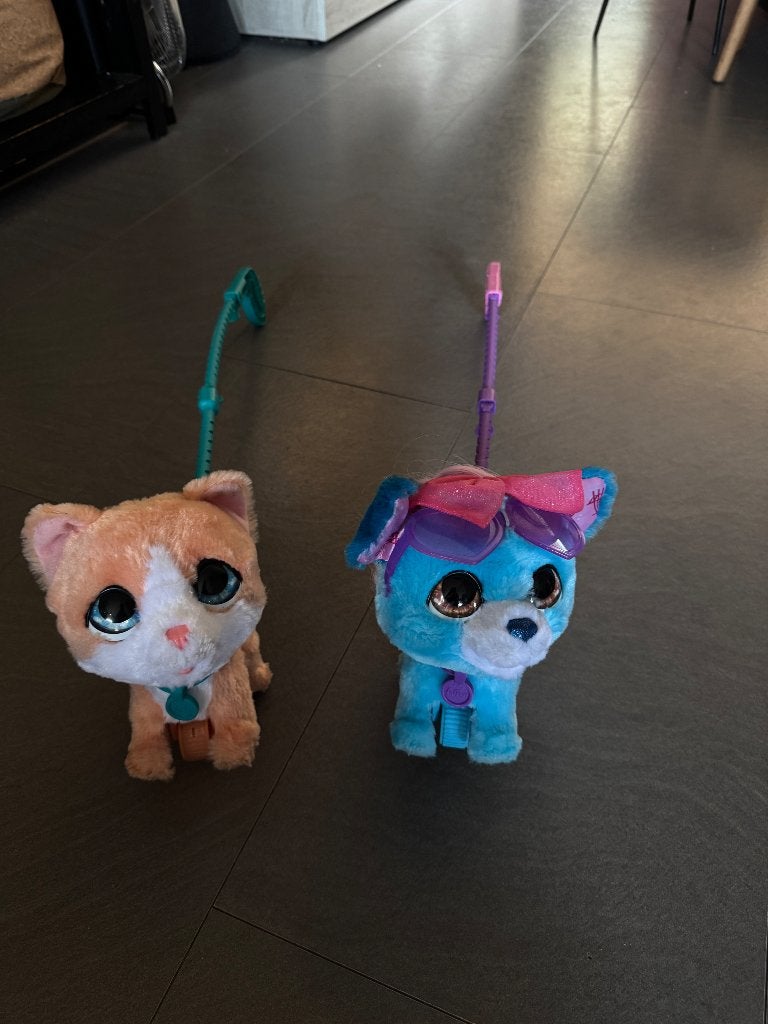 Furreal Friends kat en hond, Kinderen en Baby's, Ophalen, Gebruikt, Overige merken, Met geluid