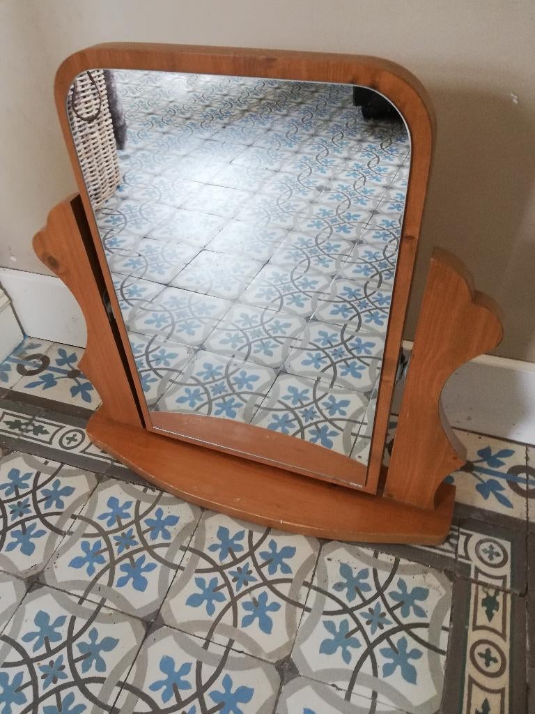 Handige vintage kapspiegel, zo op tafel of kastje 54x54cm, Huis en Inrichting, Woonaccessoires | Spiegels, Ophalen, Zo goed als nieuw