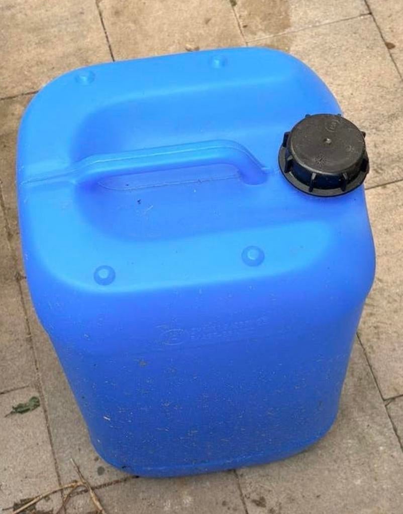 5x 25 liter jerrycans - Blauw, Ophalen, Gebruikt