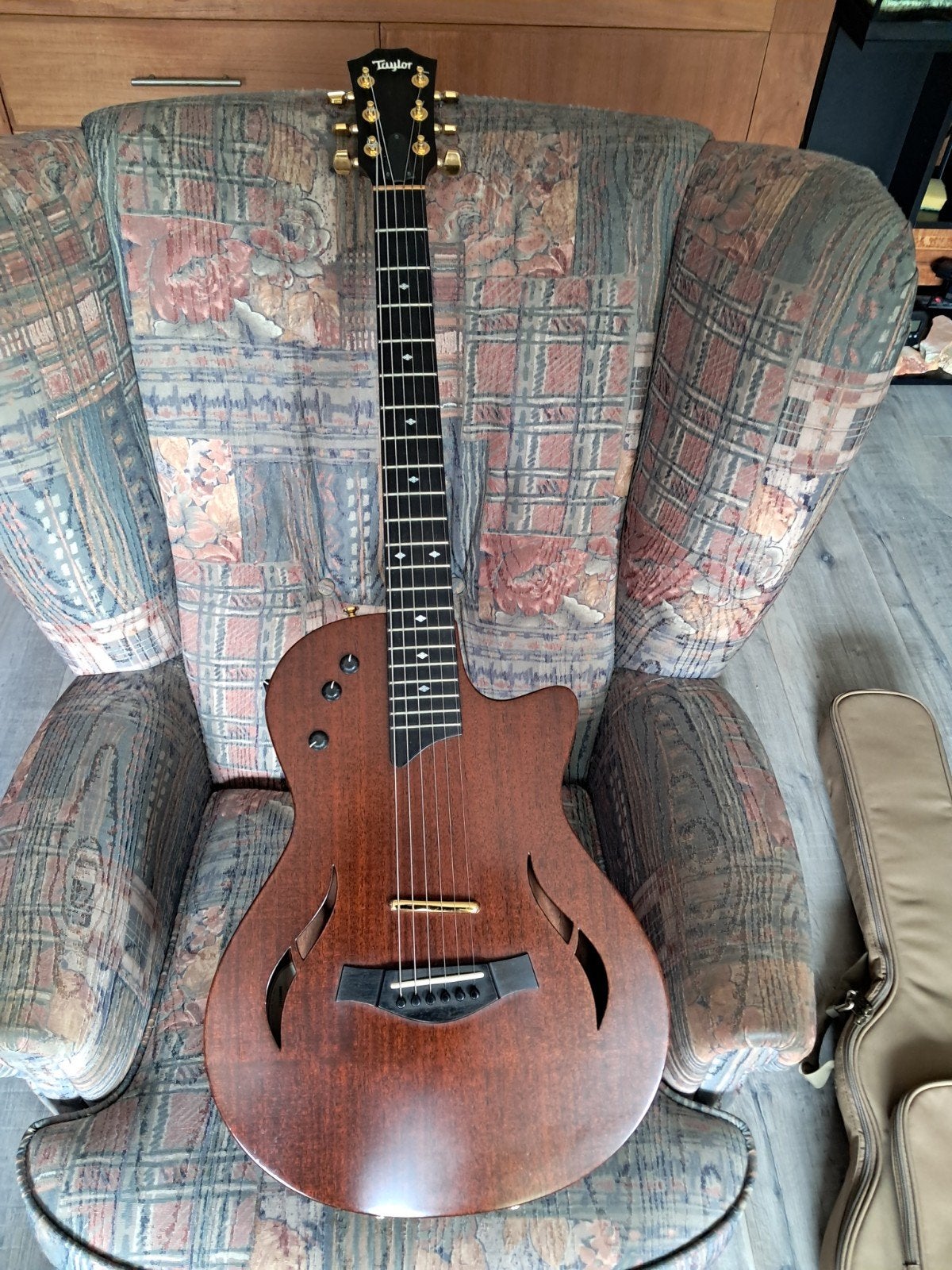 Taylor T5z Classic Mahonie Elektrisch-akoestische Gitaar, Muziek en Instrumenten, Snaarinstrumenten | Gitaren | Akoestisch, Ophalen of Verzenden