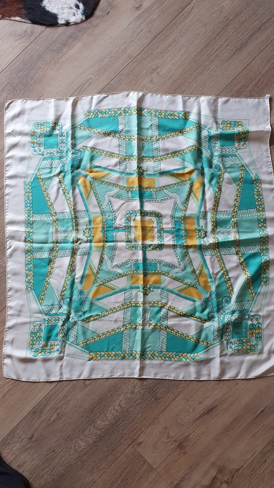 Hermès shawl Scala, Maat 46/48 (XL) of groter, Ophalen of Verzenden, Hermès, Sjaal