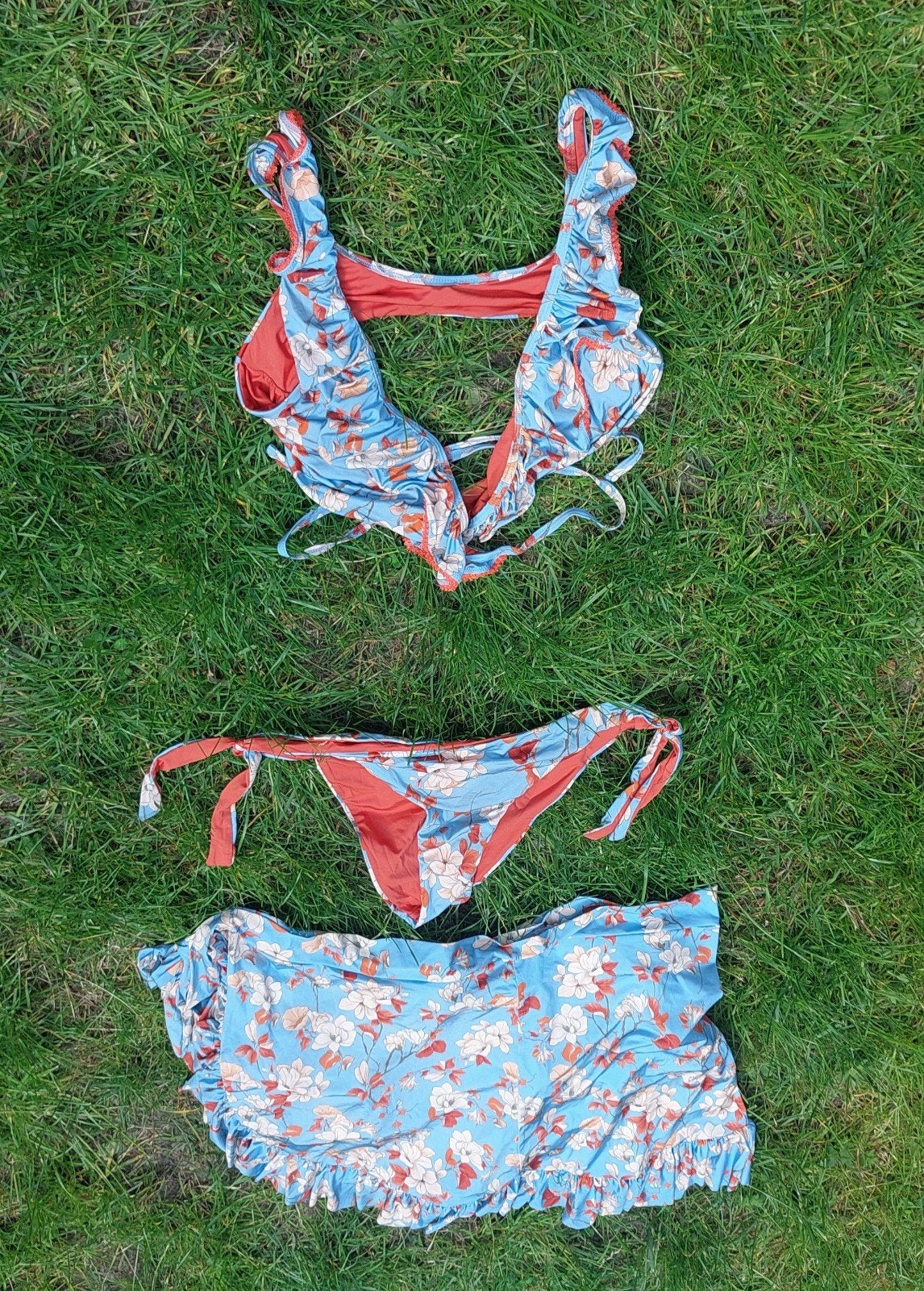 Vacanze Italiano Bikini met bijpassend rokje, Kleding | Dames, Badmode en Zwemkleding, Ophalen of Verzenden, Zo goed als nieuw