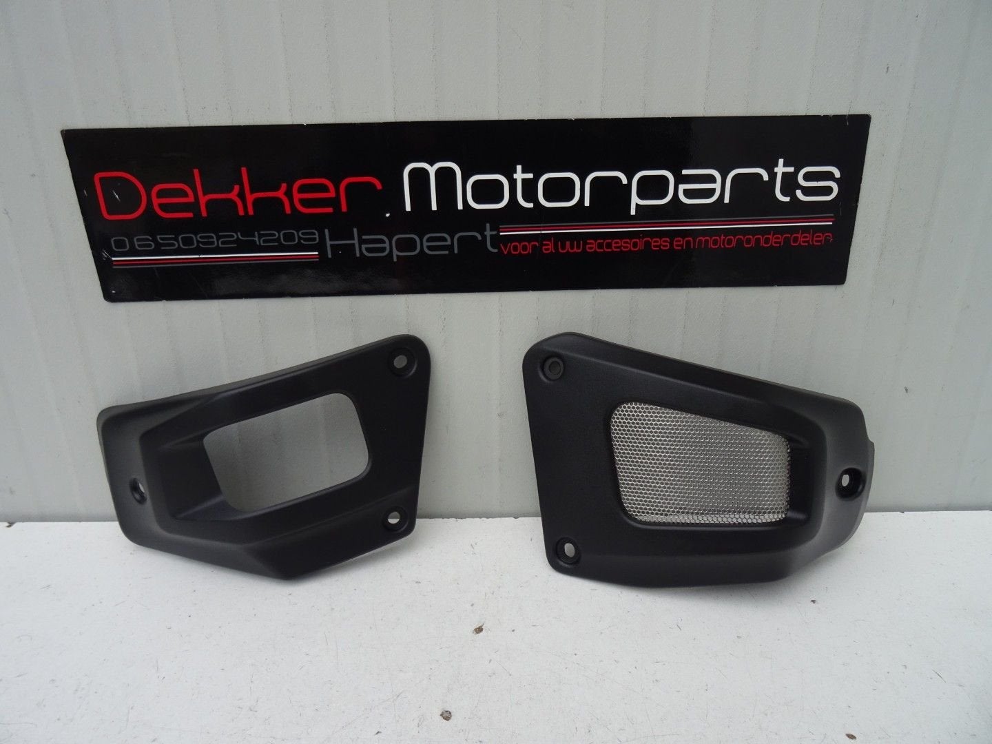 Linker + Rechter Afwerkkap onder tank Yamaha XSR700 2016 >, Ophalen of Verzenden, -, -, -